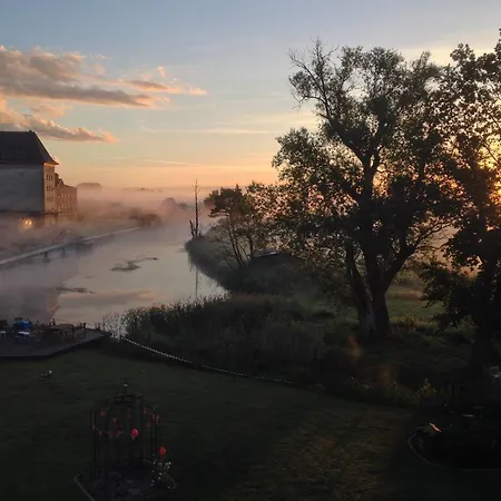 Muehlenvilla Am Buetzower Hafen Bed & Breakfast